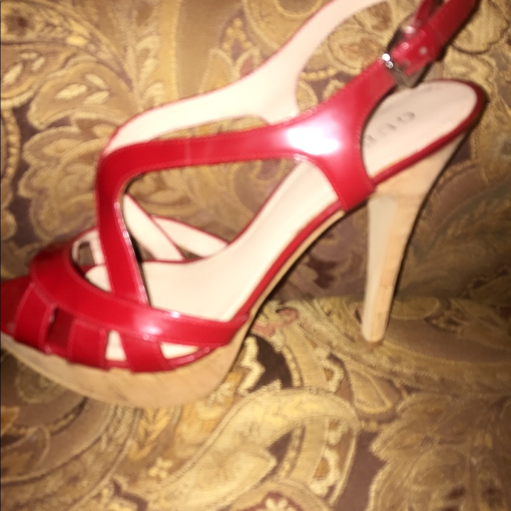 Guess/ NEW/ Red patent leather heels | size 9 - Picture 2 of 7